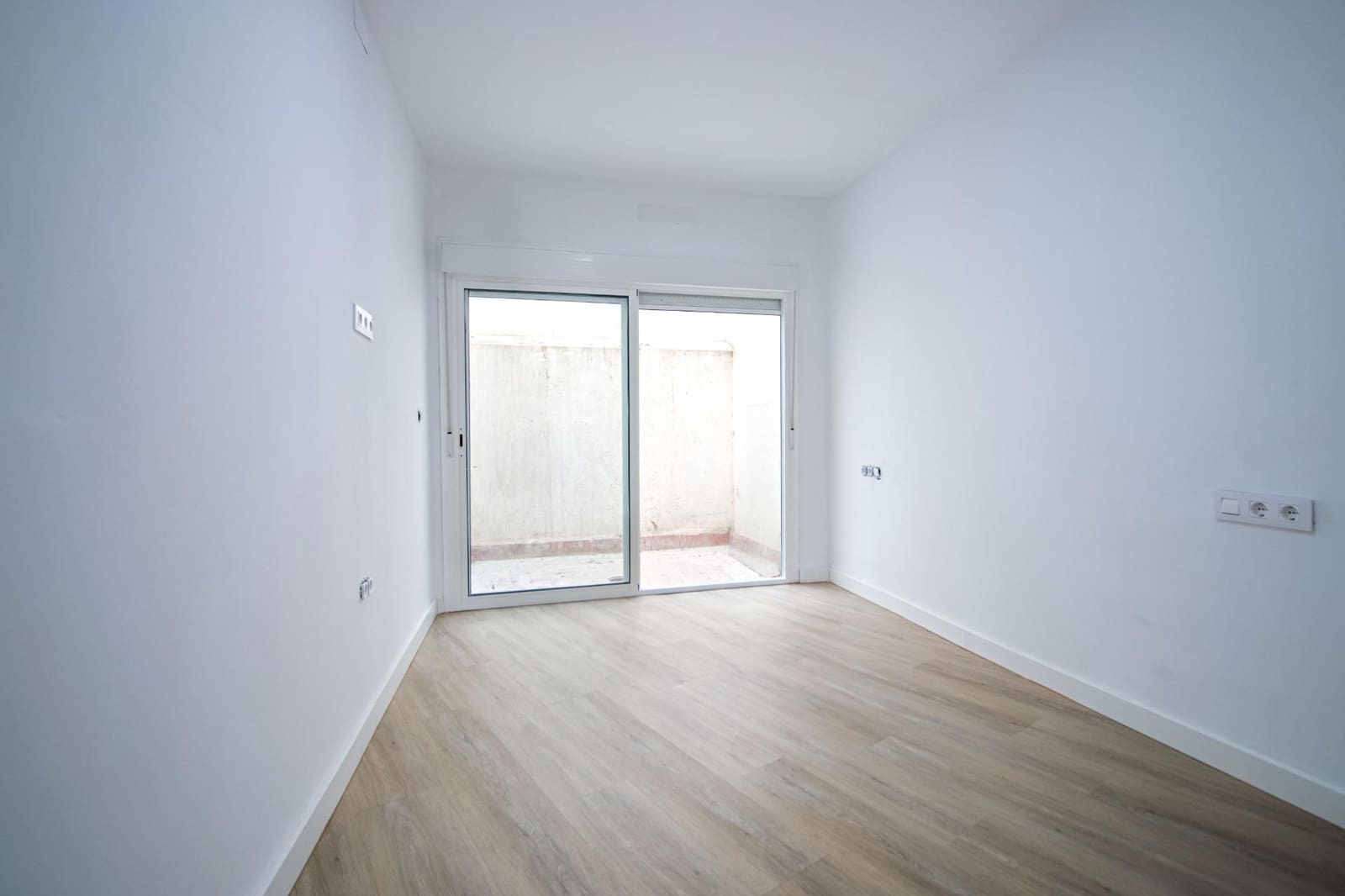 3 bedroom Flat for sale in Seville city - € 380,000 (Ref: 9504350)