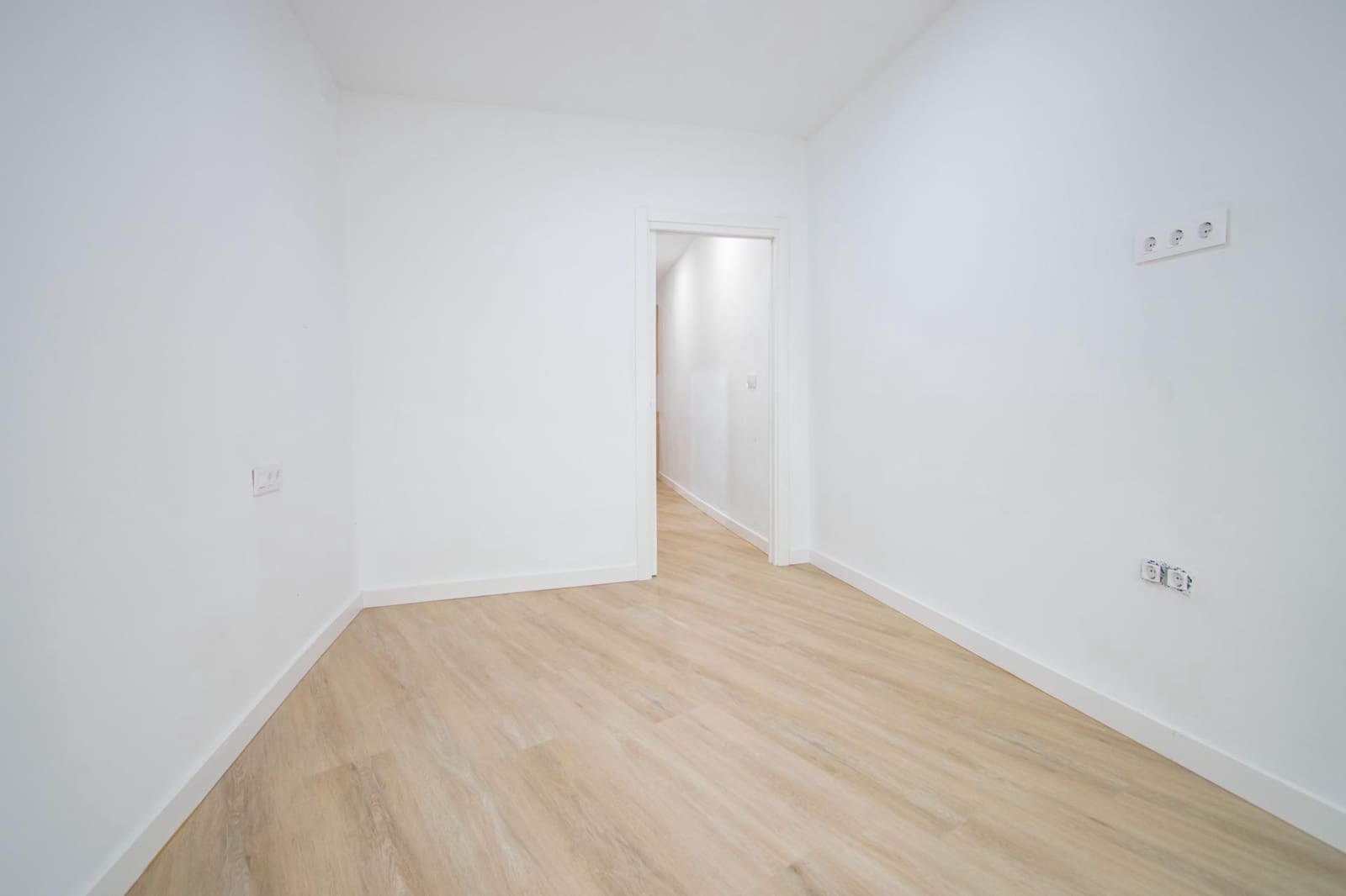 3 soveværelse Lejlighed til salg i Sevilla by - € 395.000 (Ref: 9504351)