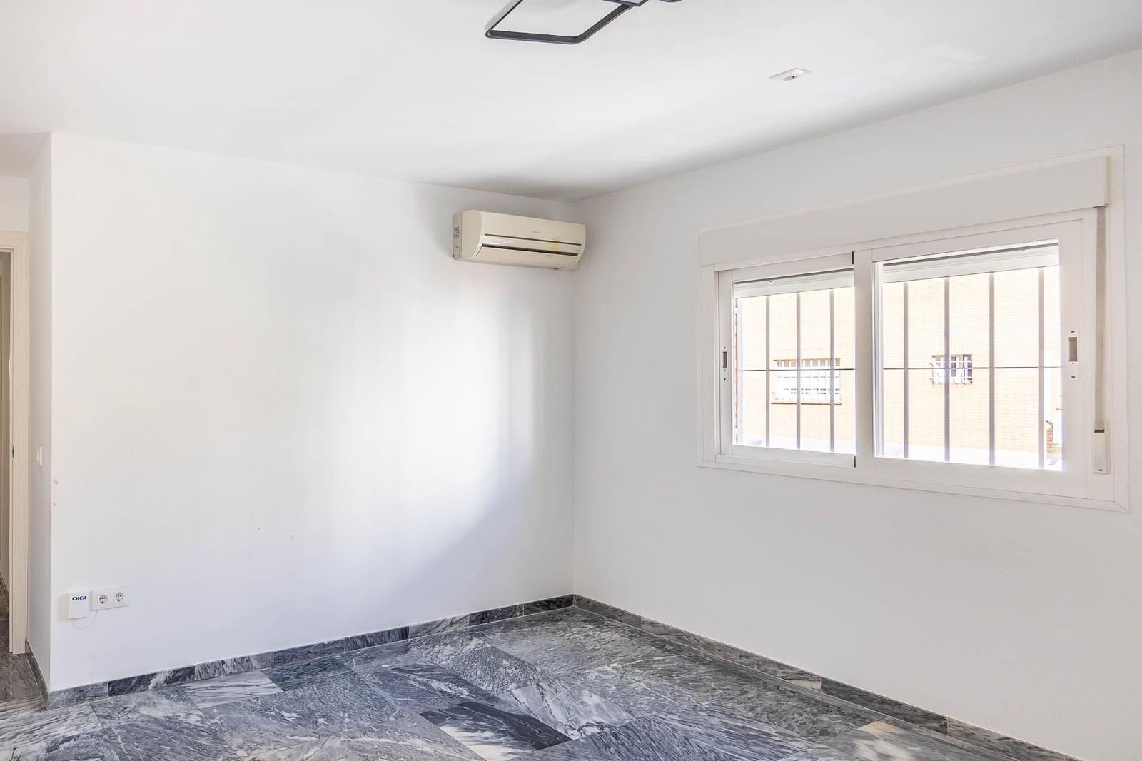 5 soverom Leilighet til salgs i Sevilla by med garasje - € 475 000 (Ref: 9504352)