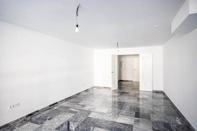 5 soverom Leilighet til salgs i Nervión, Sevilla by med garasje - € 475 000 (Ref: 9504352)