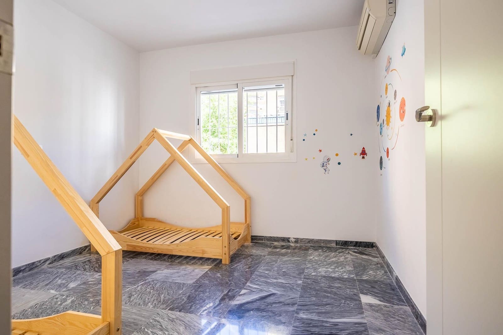 5 soverom Leilighet til salgs i Sevilla by med garasje - € 475 000 (Ref: 9504352)