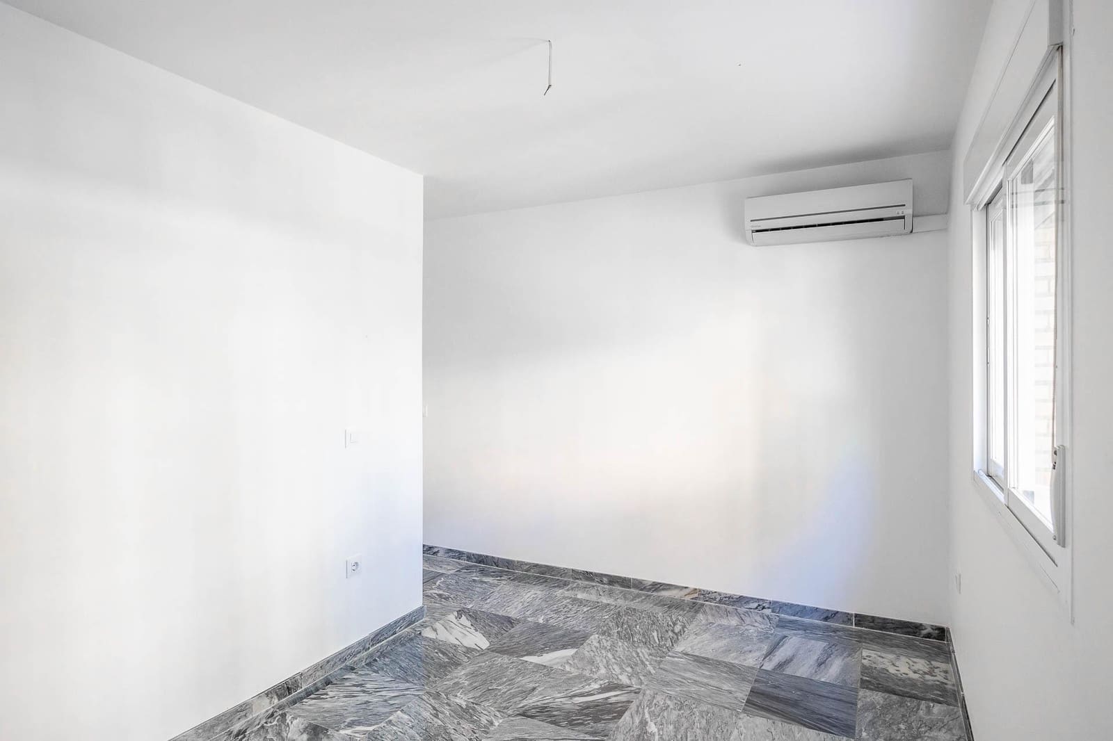 5 soverom Leilighet til salgs i Sevilla by med garasje - € 475 000 (Ref: 9504352)