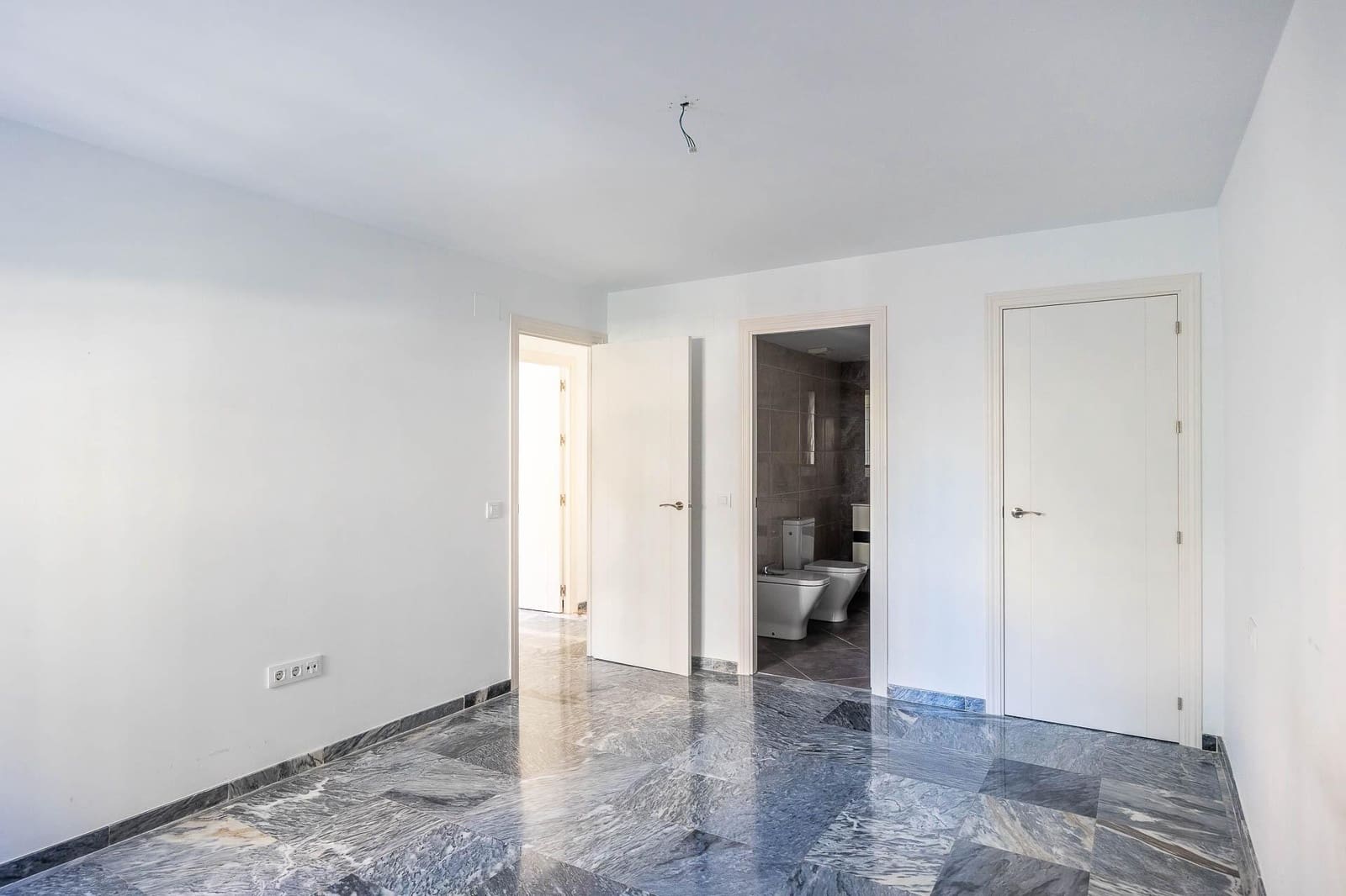 5 soverom Leilighet til salgs i Sevilla by med garasje - € 475 000 (Ref: 9504352)