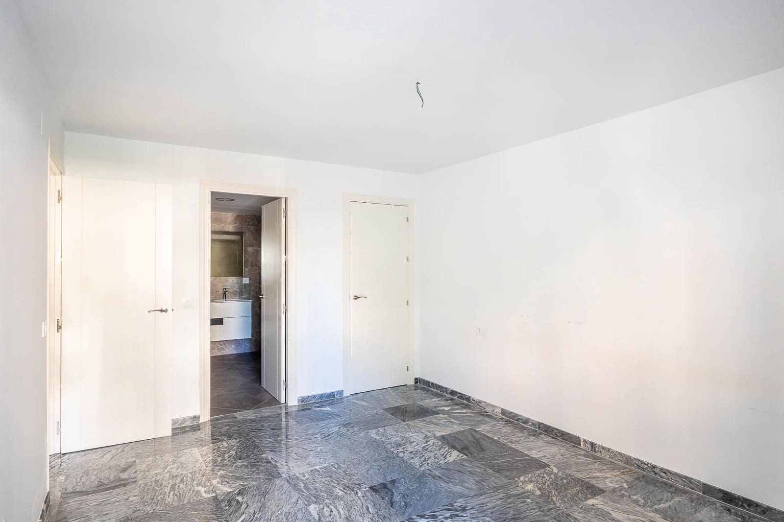 5 soverom Leilighet til salgs i Sevilla by med garasje - € 475 000 (Ref: 9504352)