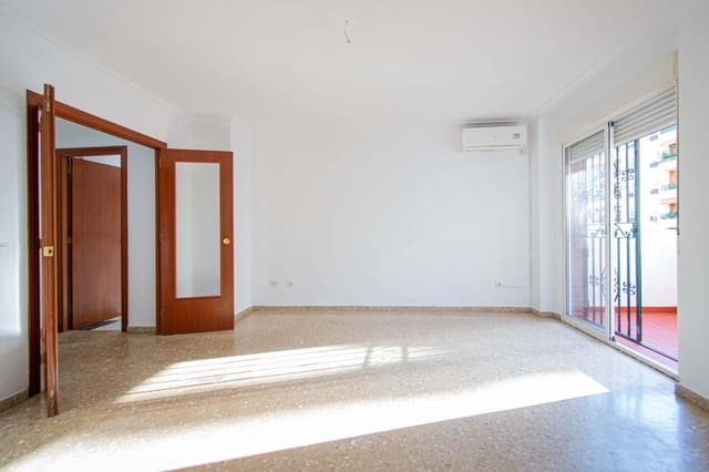 4 quarto Apartamento para venda em Sevilha cidade com piscina - 269 000 € (Ref: 9504353)