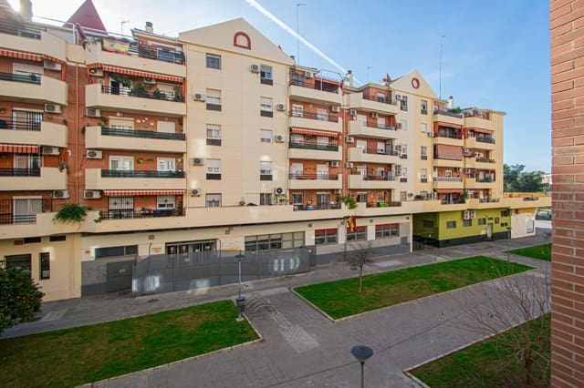 4 quarto Apartamento para venda em Sevilha cidade com piscina - 269 000 € (Ref: 9504353)