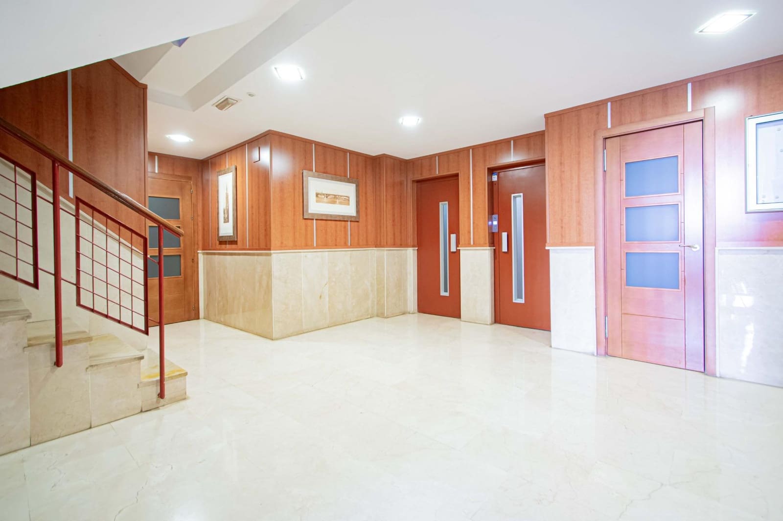 4 bedroom Flat for sale in Seville city with pool - € 269,000 (Ref: 9504353)