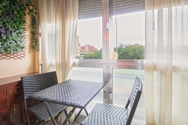 3 makuuhuone Asunto myytävänä paikassa Sevilla kaupunki - 199 000 € (Ref: 9508941)