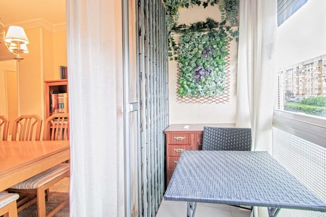 3 makuuhuone Asunto myytävänä paikassa Sevilla kaupunki - 199 000 € (Ref: 9508941)