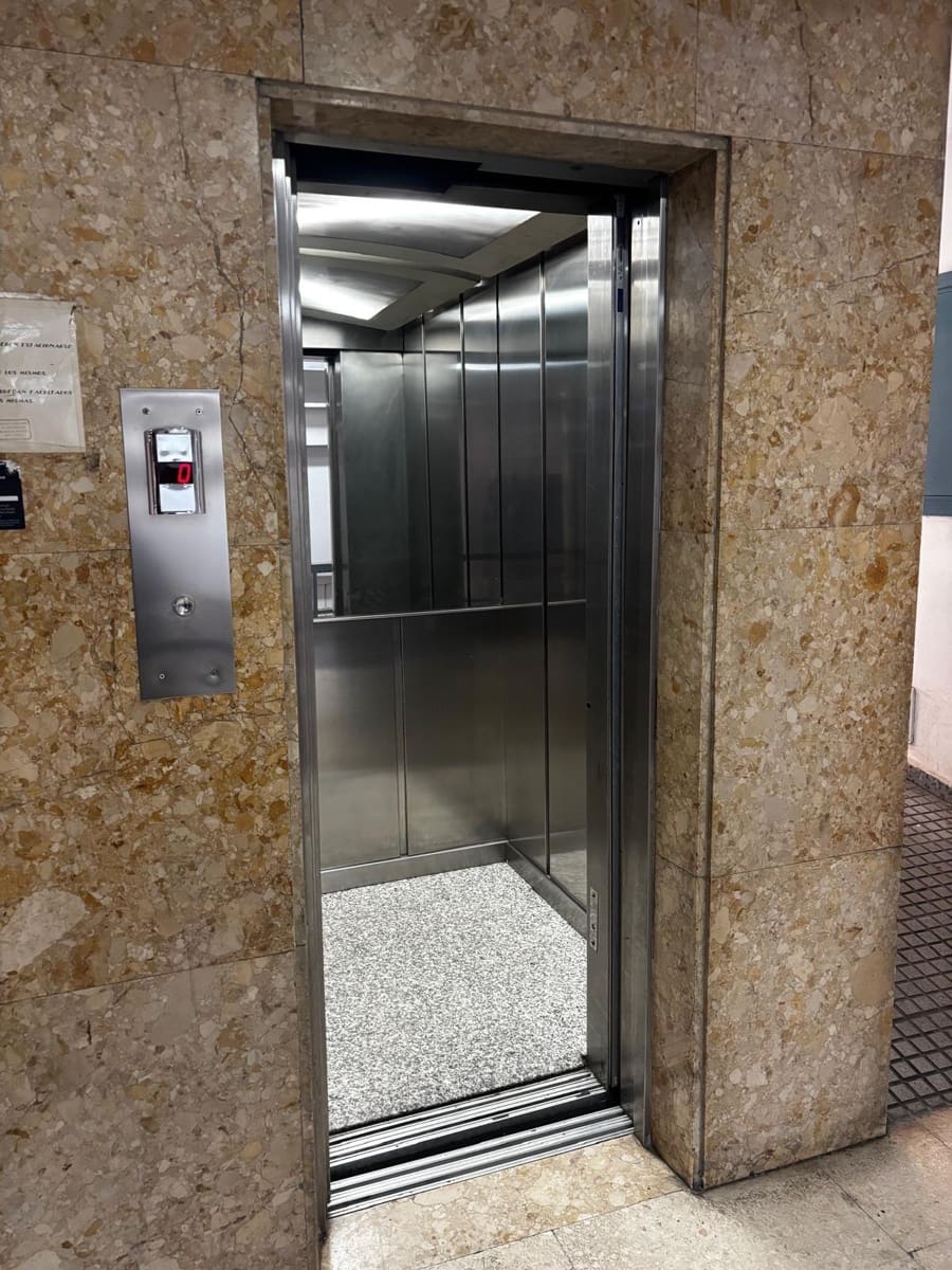 Garage à vendre à Seville ville - 42 000 € (Ref: 9513471)