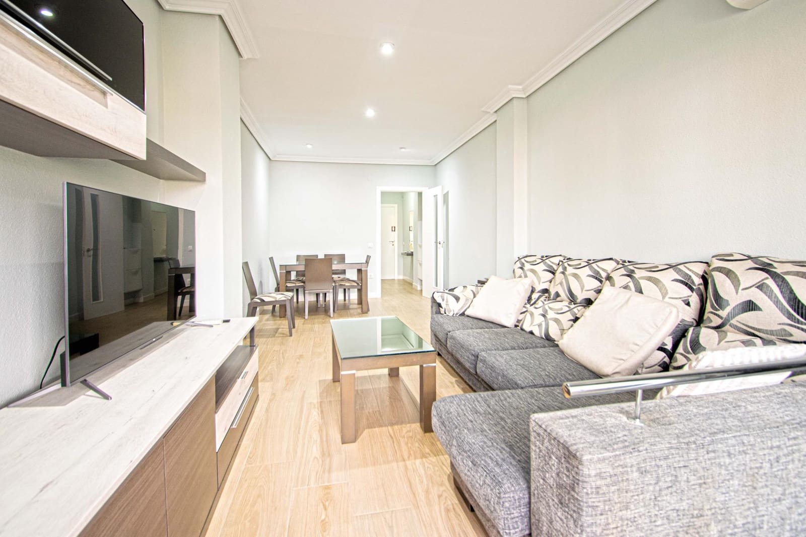 3 bedroom Flat for sale in Montequinto - € 225,000 (Ref: 9513472)