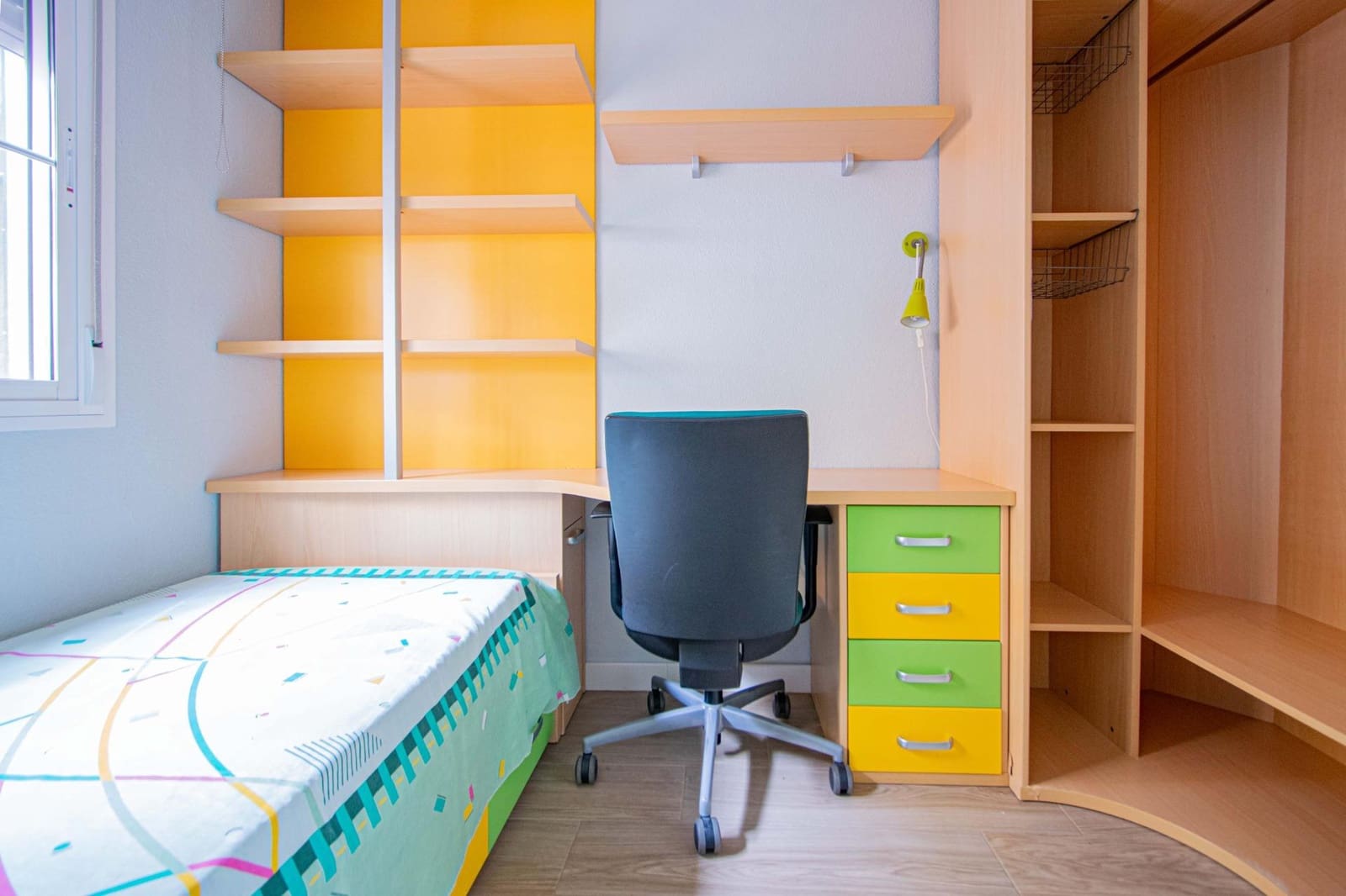 3 bedroom Flat for sale in Montequinto - € 225,000 (Ref: 9513472)