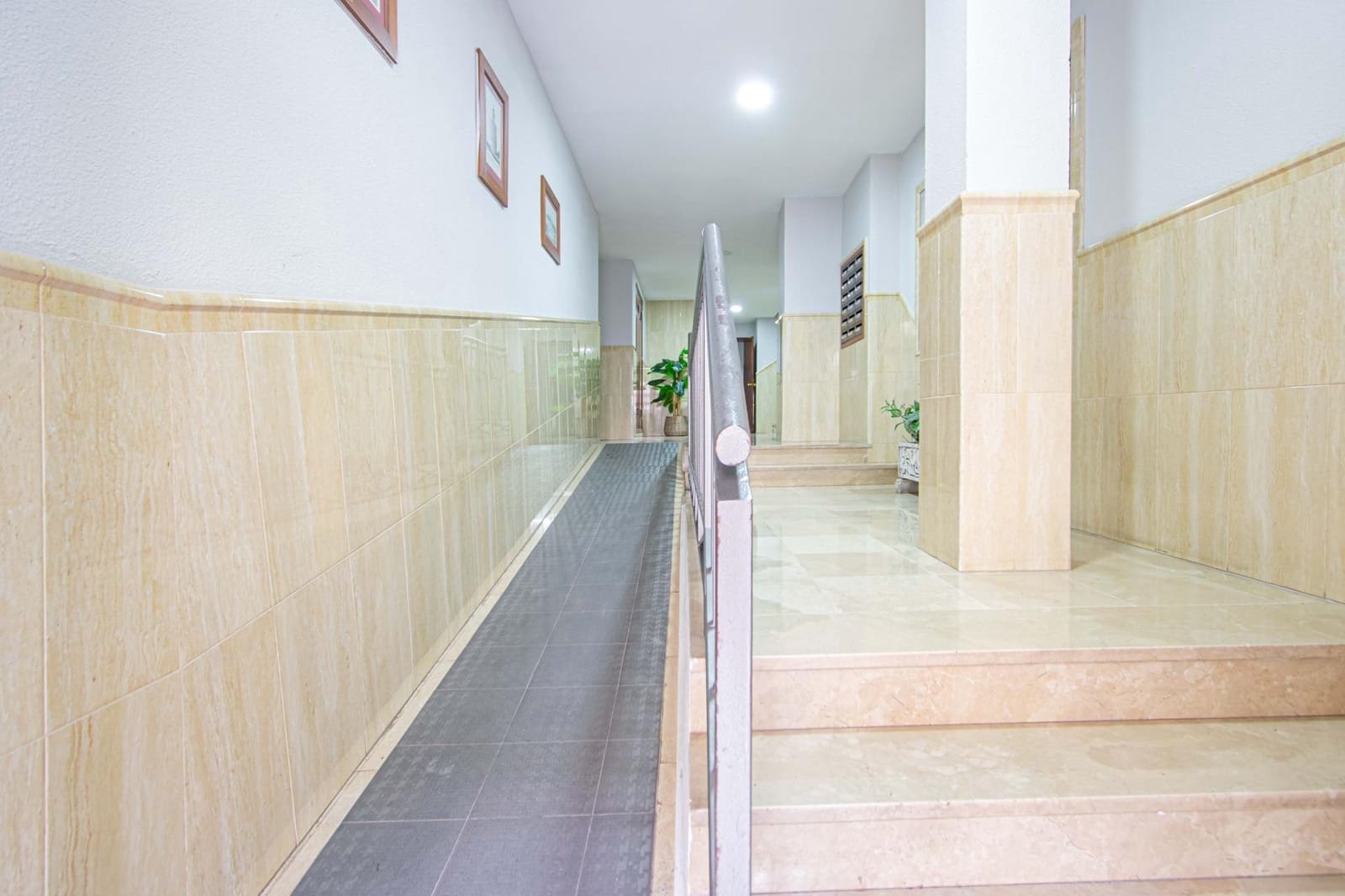 3 bedroom Flat for sale in Montequinto - € 225,000 (Ref: 9513472)