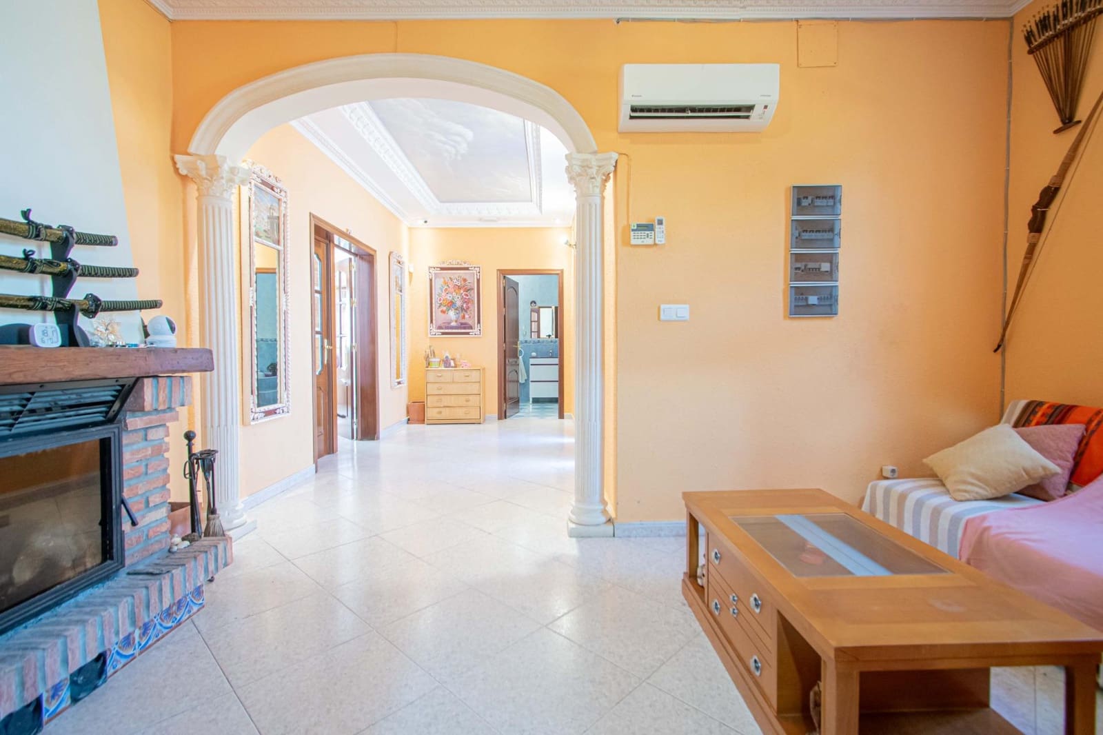 6 bedroom Finca/Country House for sale in Carmona with garage - € 385,336 (Ref: 9513473)