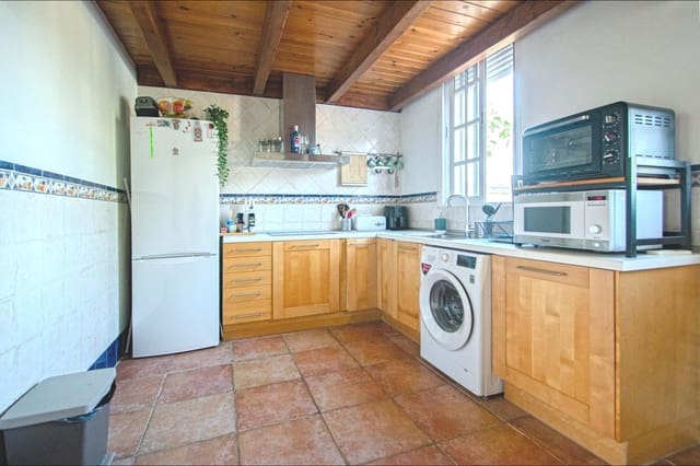 6 soveværelse Finca/Landehus til salg i Carmona med garage - € 385.336 (Ref: 9513473)