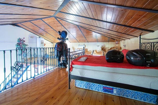 6 soveværelse Finca/Landehus til salg i Carmona med garage - € 385.336 (Ref: 9513473)