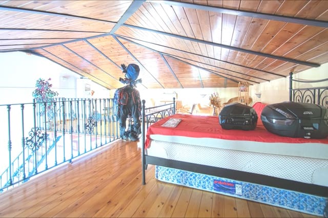 Finca/Casa Rural de 6 habitaciones en Carmona en venta con garaje - 385.336 € (Ref: 9513473)