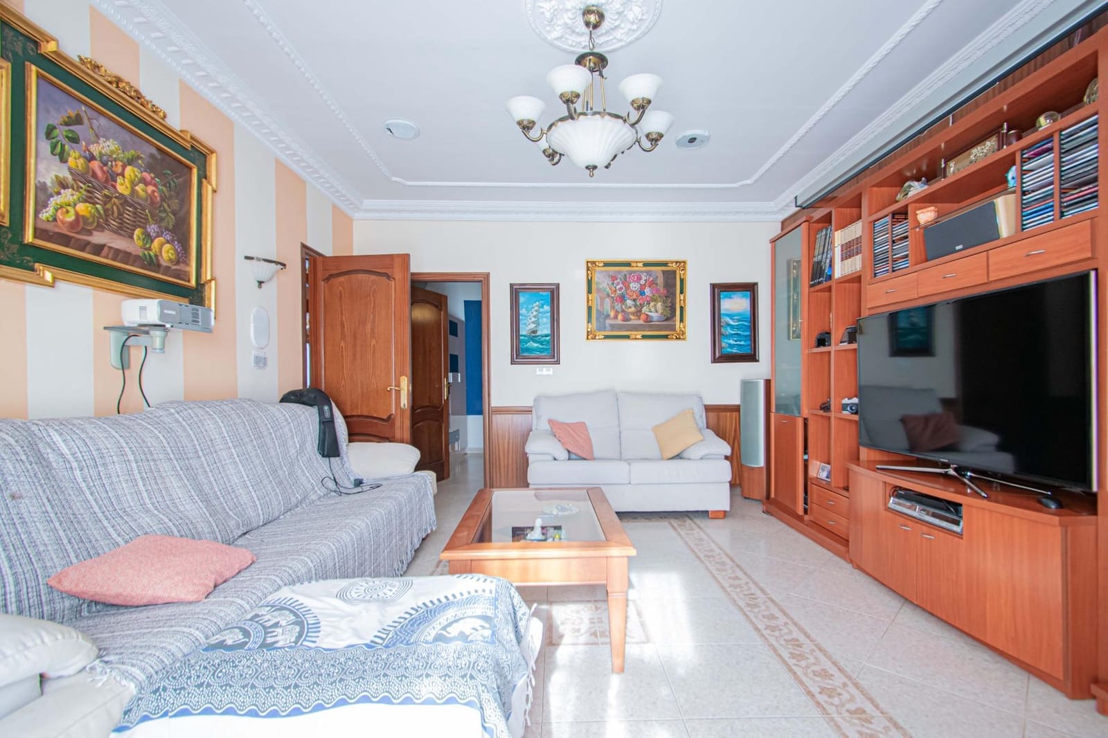 6 soveværelse Finca/Landehus til salg i Carmona med garage - € 385.336 (Ref: 9513473)