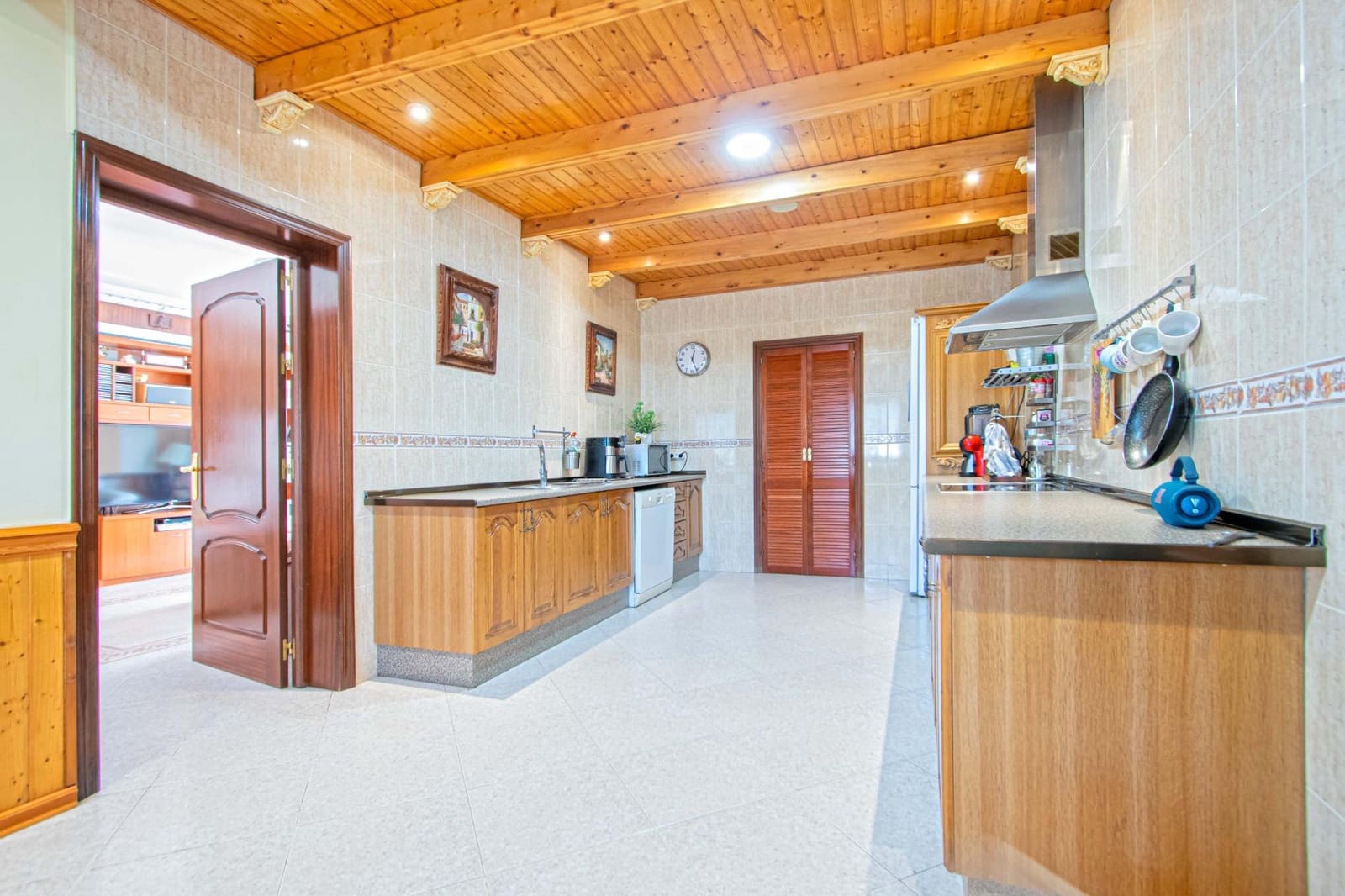 6 soveværelse Finca/Landehus til salg i Carmona med garage - € 385.336 (Ref: 9513473)