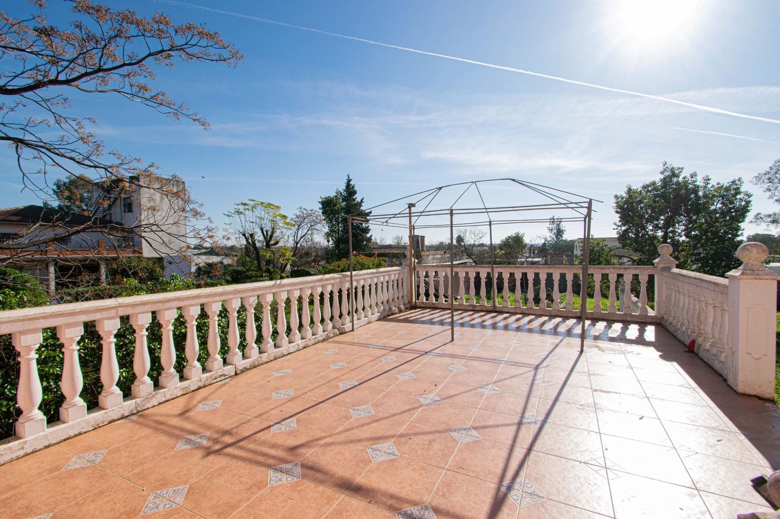 6 soveværelse Finca/Landehus til salg i Carmona med garage - € 385.336 (Ref: 9513473)