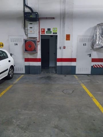 Garage for sale in Seville city - € 24,000 (Ref: 9518959)