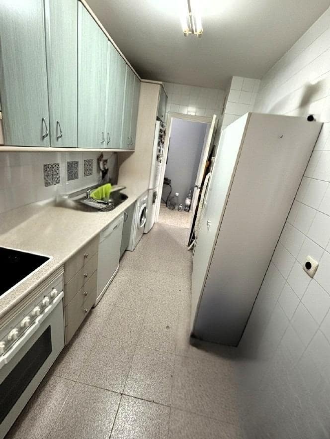 Piso de 3 habitaciones en Sevilla ciudad en venta con piscina garaje - 240.000 € (Ref: 9518960)