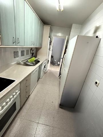 Piso de 3 habitaciones en Sevilla ciudad en venta con piscina garaje - 240.000 € (Ref: 9518960)