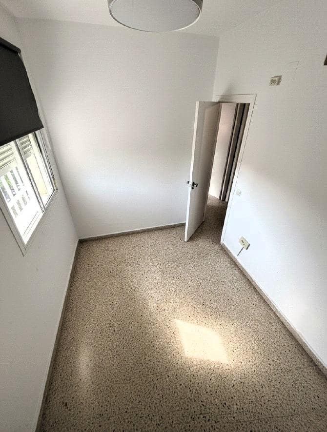 Piso de 3 habitaciones en Sevilla ciudad en venta con piscina garaje - 240.000 € (Ref: 9518960)