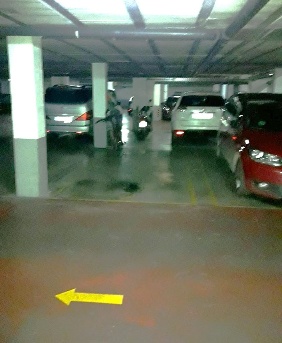 Piso de 3 habitaciones en Sevilla ciudad en venta con piscina garaje - 240.000 € (Ref: 9518960)