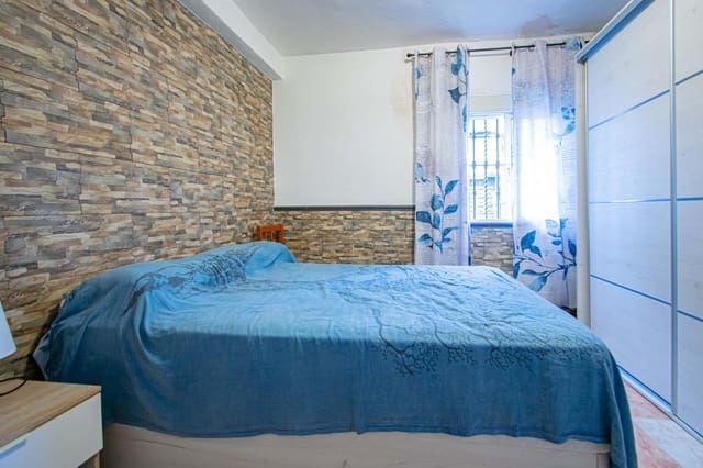 2 quarto Apartamento para venda em La Plata, Sevilha cidade - 87 000 € (Ref: 9518961)