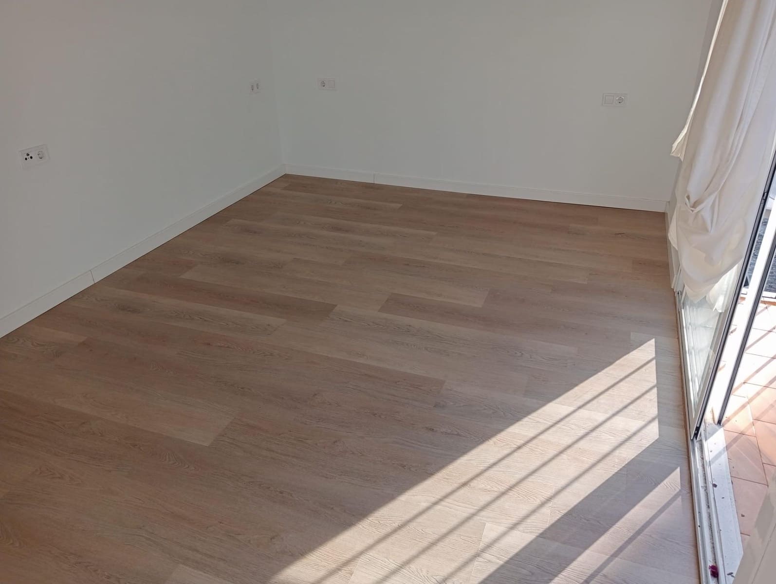 2 bedroom Flat for rent in Seville city - € 1,050 (Ref: 9518962)