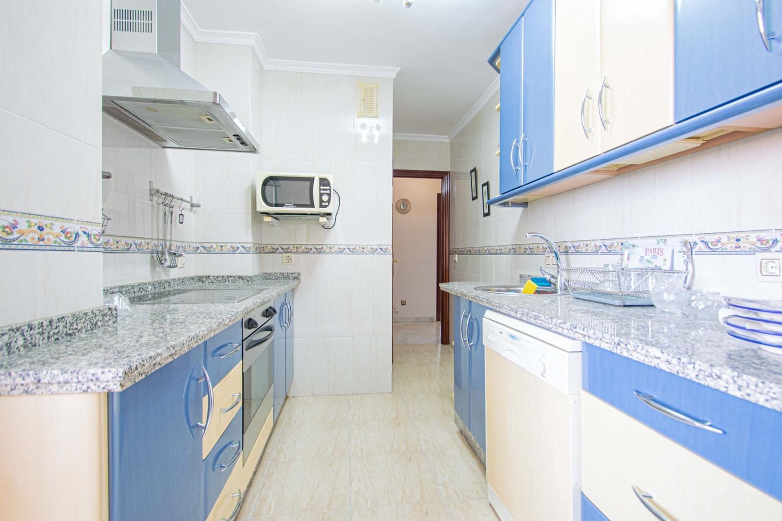 3 soveværelse Lejlighed til salg i Sevilla by med swimmingpool - € 310.000 (Ref: 9524381)