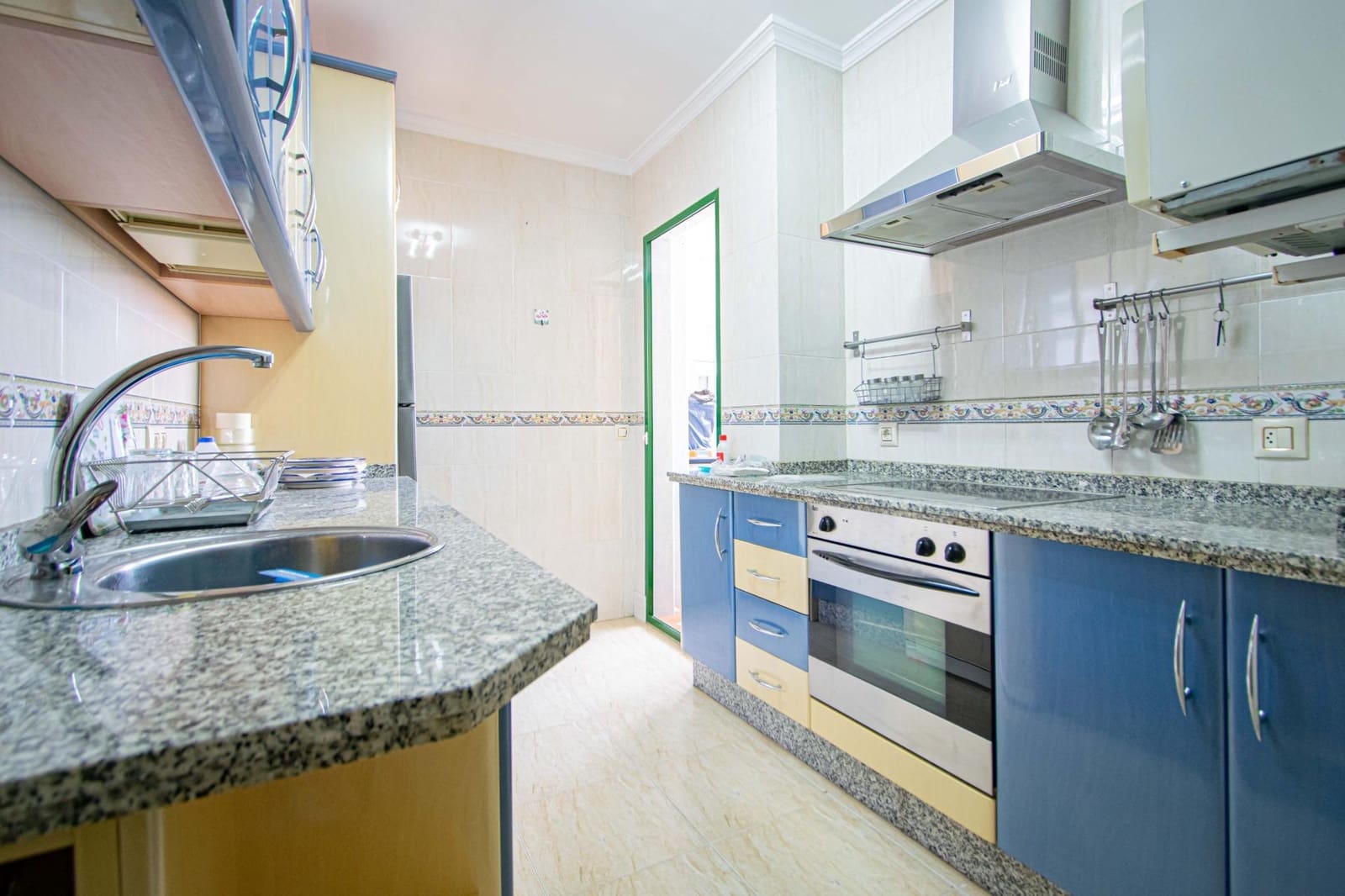 3 bedroom Flat for sale in Seville city with pool - € 310,000 (Ref: 9524381)