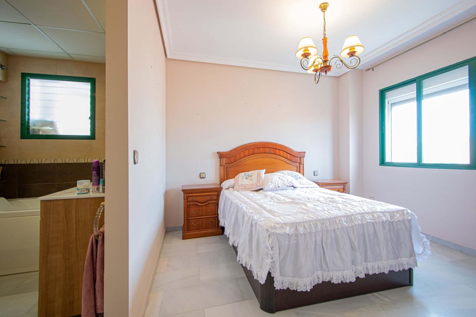 3 soverom Leilighet til salgs i Sevilla by med svømmebasseng - € 310 000 (Ref: 9524381)