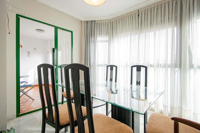 3 makuuhuone Asunto myytävänä paikassa Sevilla kaupunki mukana uima-altaan - 310 000 € (Ref: 9524381)