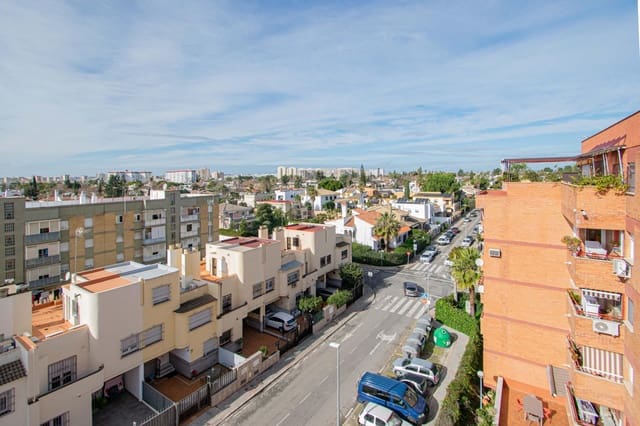 5 makuuhuone Kattohuoneisto myytävänä paikassa Santa Clara, Sevilla kaupunki mukana uima-altaan 
autotalli - 630 000 € (Ref: 9524383)