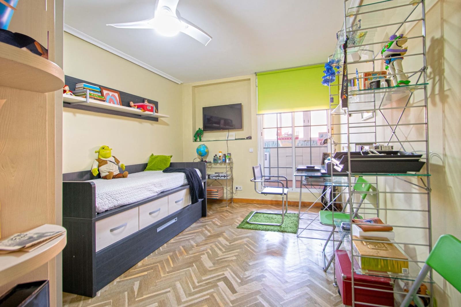 5 makuuhuone Kattohuoneisto myytävänä paikassa Sevilla kaupunki mukana uima-altaan 
autotalli - 630 000 € (Ref: 9524383)