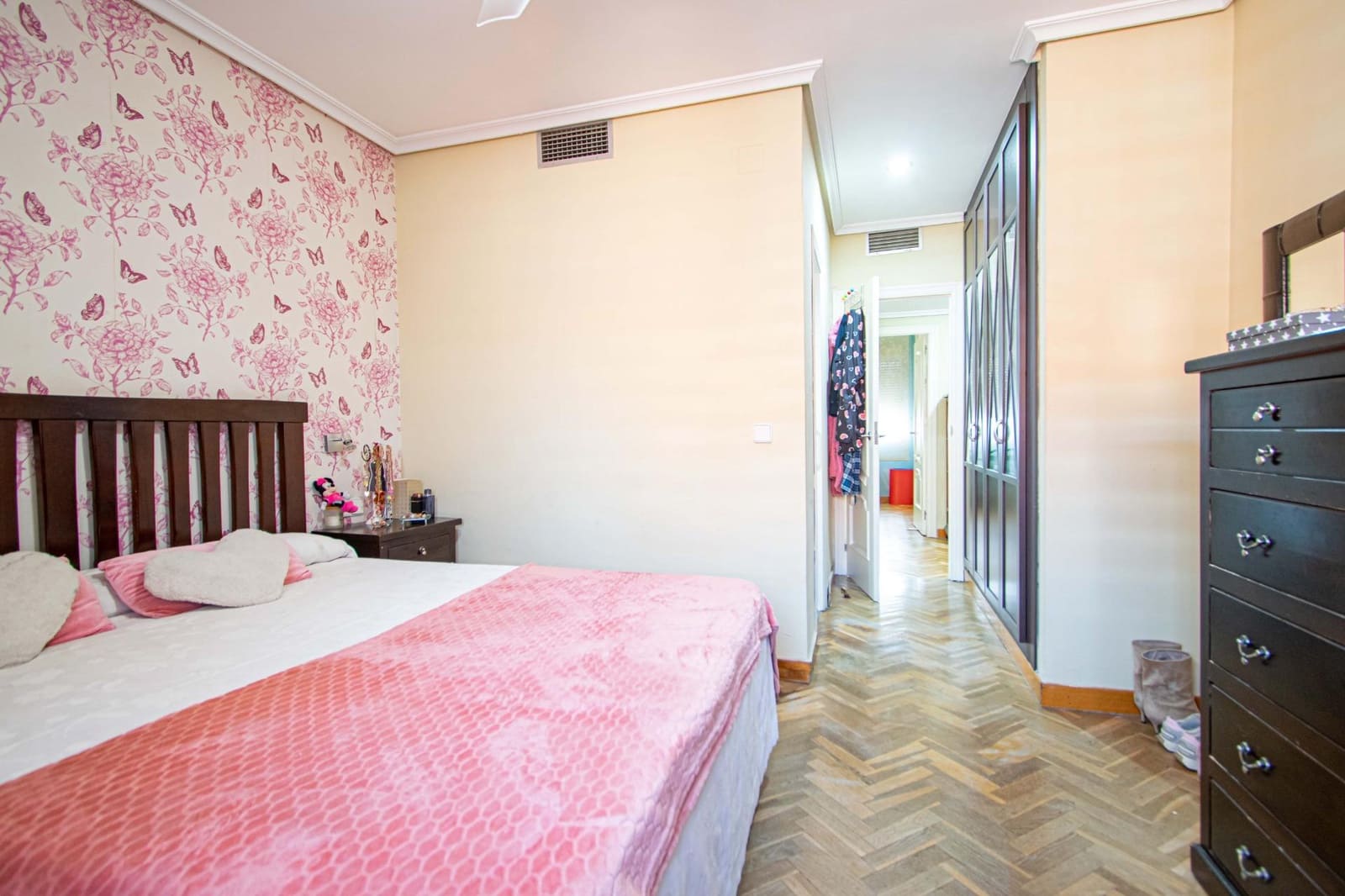 5 makuuhuone Kattohuoneisto myytävänä paikassa Sevilla kaupunki mukana uima-altaan 
autotalli - 630 000 € (Ref: 9524383)