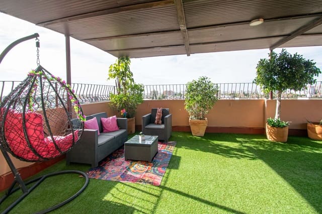 5 makuuhuone Kattohuoneisto myytävänä paikassa Santa Clara, Sevilla kaupunki mukana uima-altaan 
autotalli - 630 000 € (Ref: 9524383)