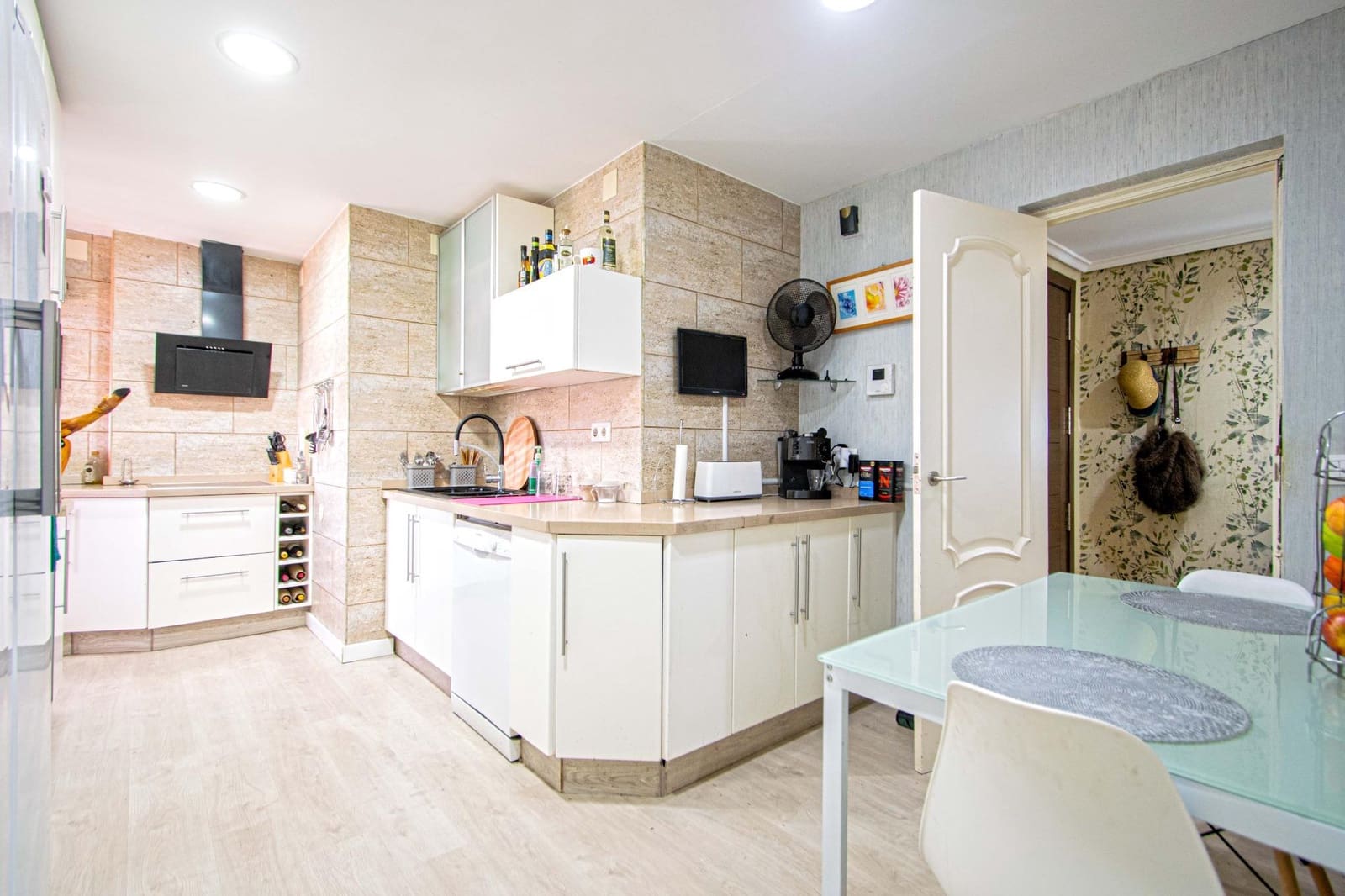 5 makuuhuone Kattohuoneisto myytävänä paikassa Sevilla kaupunki mukana uima-altaan 
autotalli - 630 000 € (Ref: 9524383)