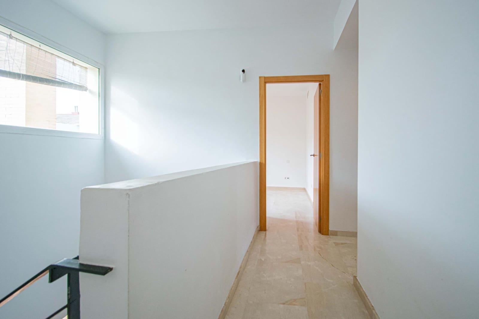 4 bedroom Semi-detached Villa for sale in Espartinas - € 279,000 (Ref: 9524385)