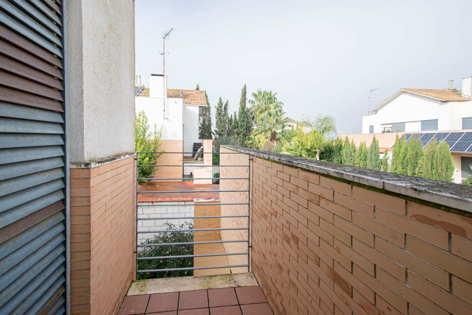 4 bedroom Semi-detached Villa for sale in Espartinas - € 279,000 (Ref: 9524385)