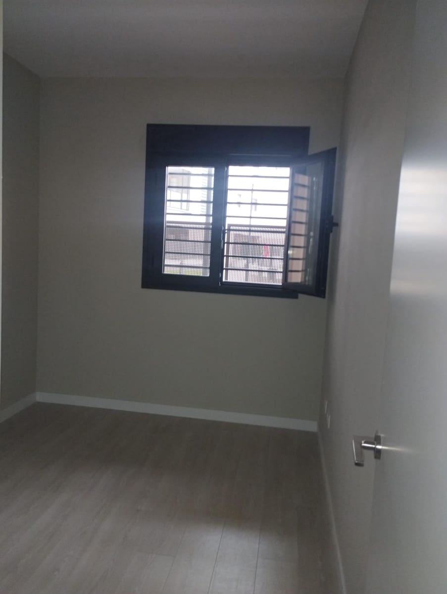 3 quarto Apartamento para arrendar em Sevilha cidade com piscina garagem - 1 250 € (Ref: 9527770)