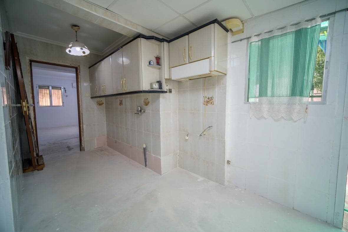 3 sypialnia Apartament na sprzedaż w Miasto Sewilla - 115 000 € (Ref: 9527771)