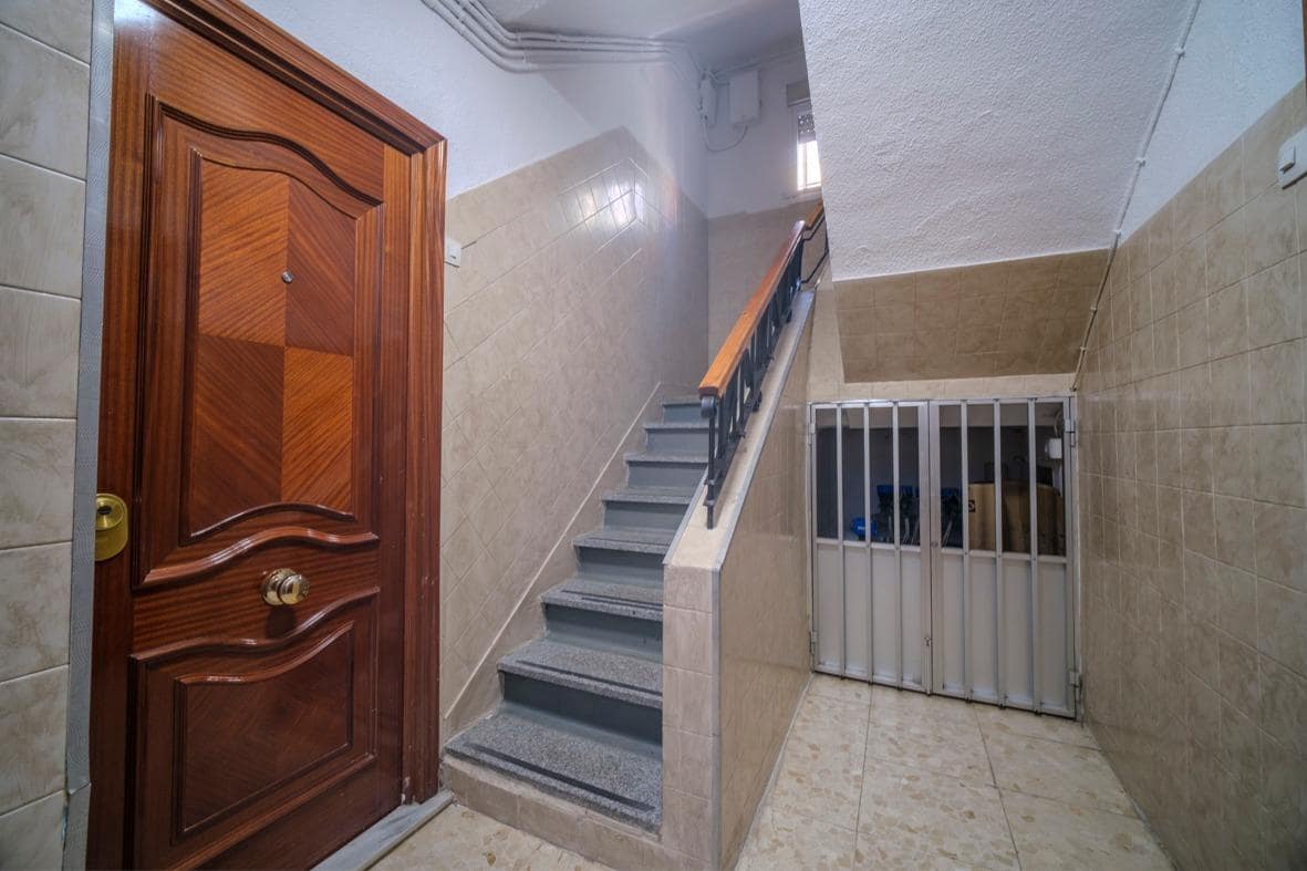 3 sypialnia Apartament na sprzedaż w Miasto Sewilla - 115 000 € (Ref: 9527771)