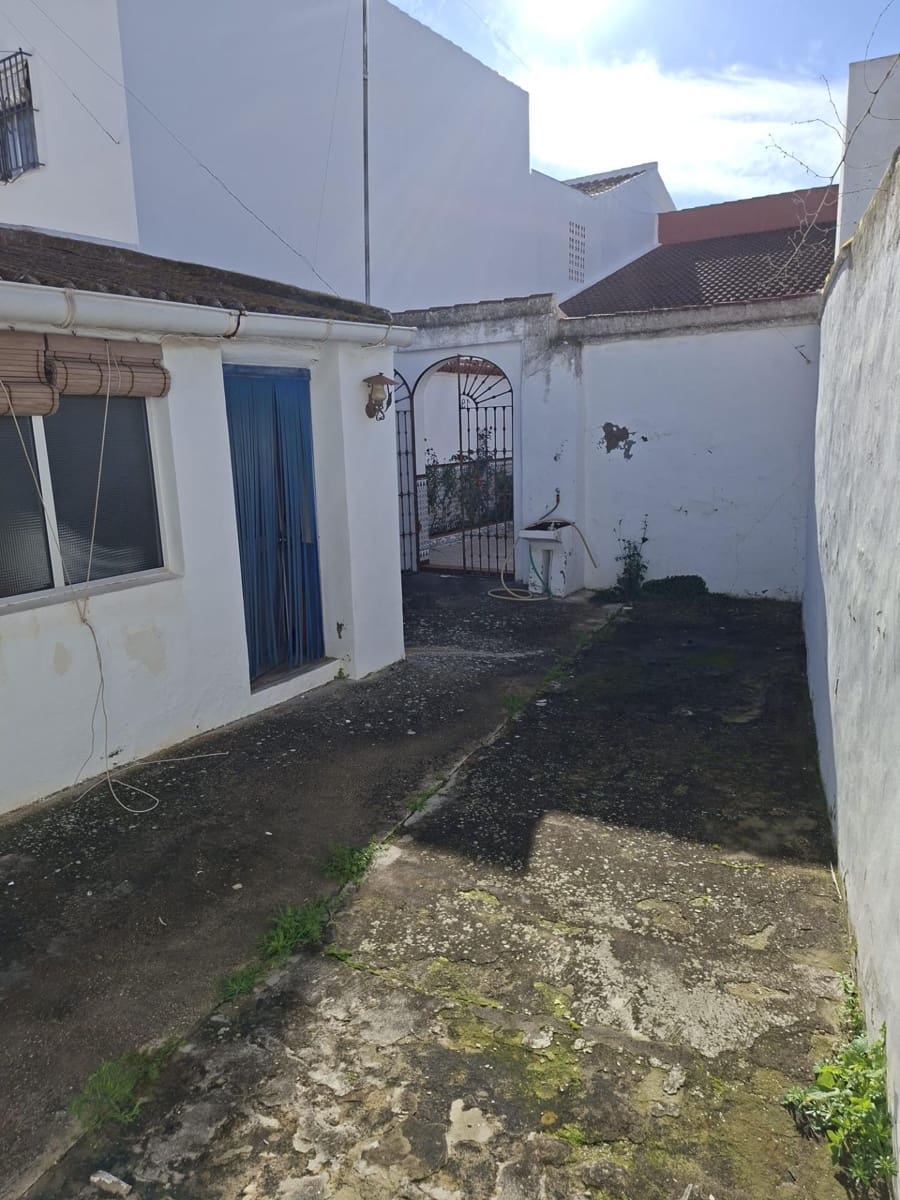 8 soveværelse Byhus til salg i Villalba del Alcor - € 190.000 (Ref: 9527775)