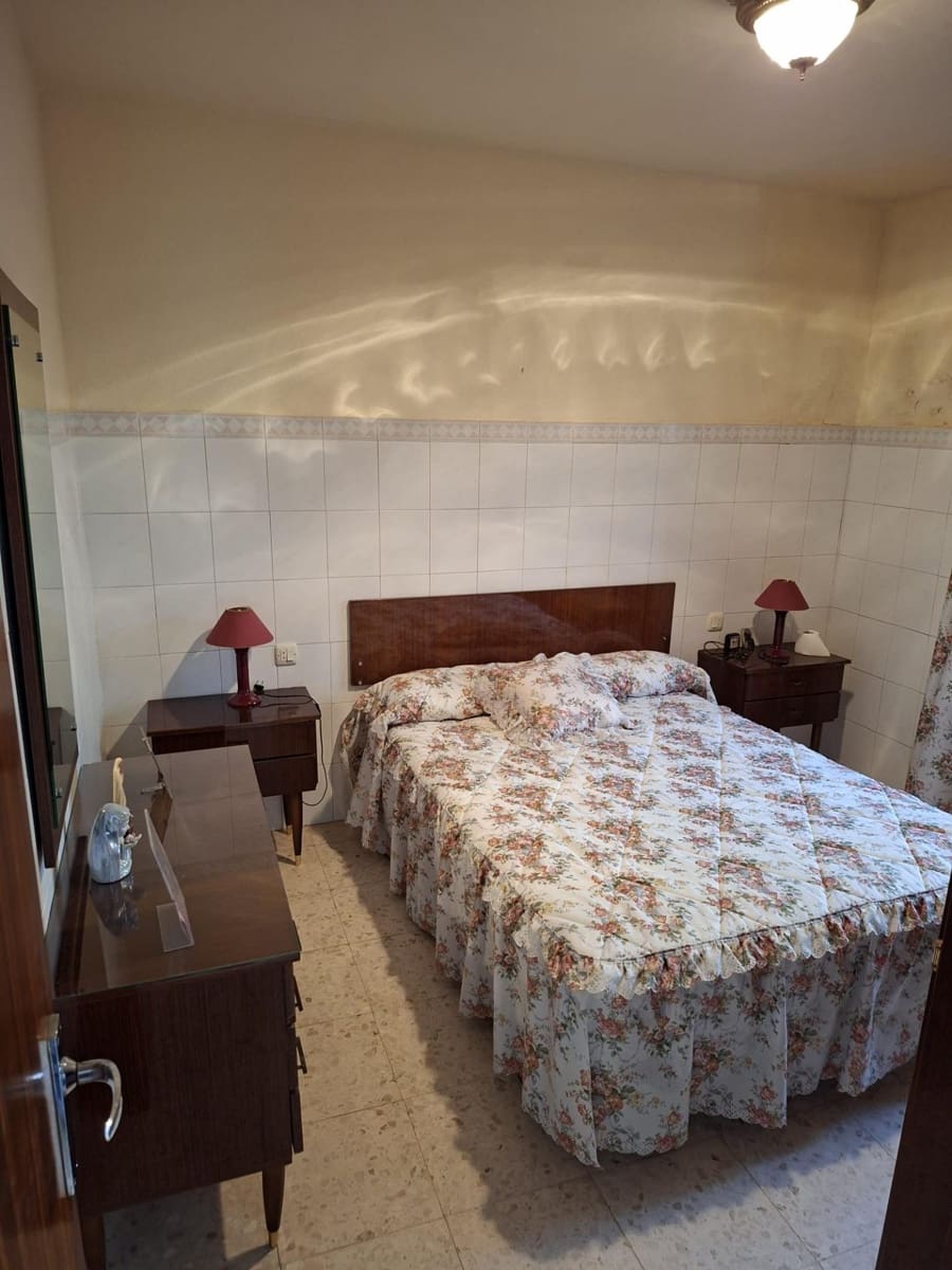 8 soveværelse Byhus til salg i Villalba del Alcor - € 190.000 (Ref: 9527775)