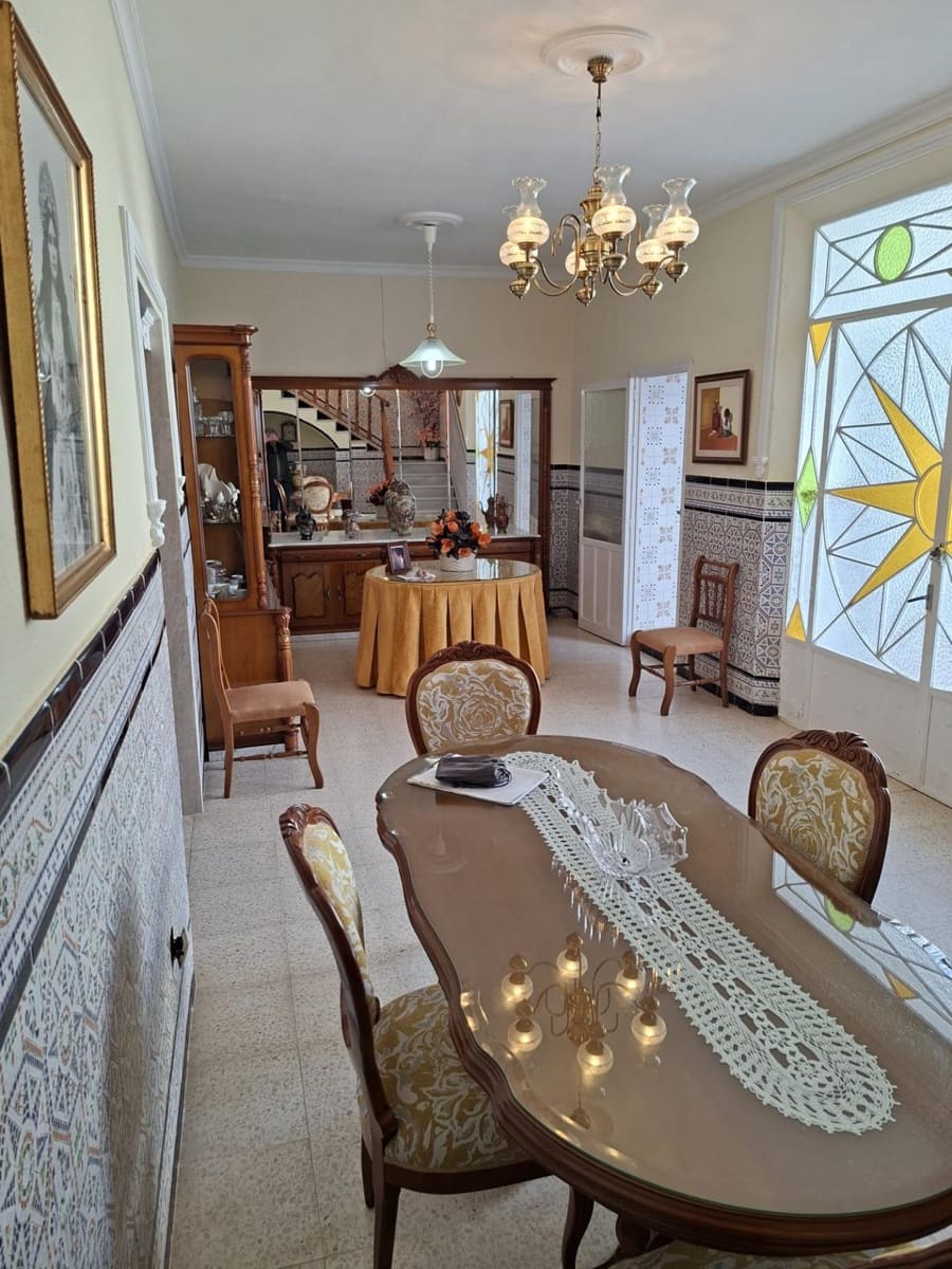 8 soveværelse Byhus til salg i Villalba del Alcor - € 190.000 (Ref: 9527775)