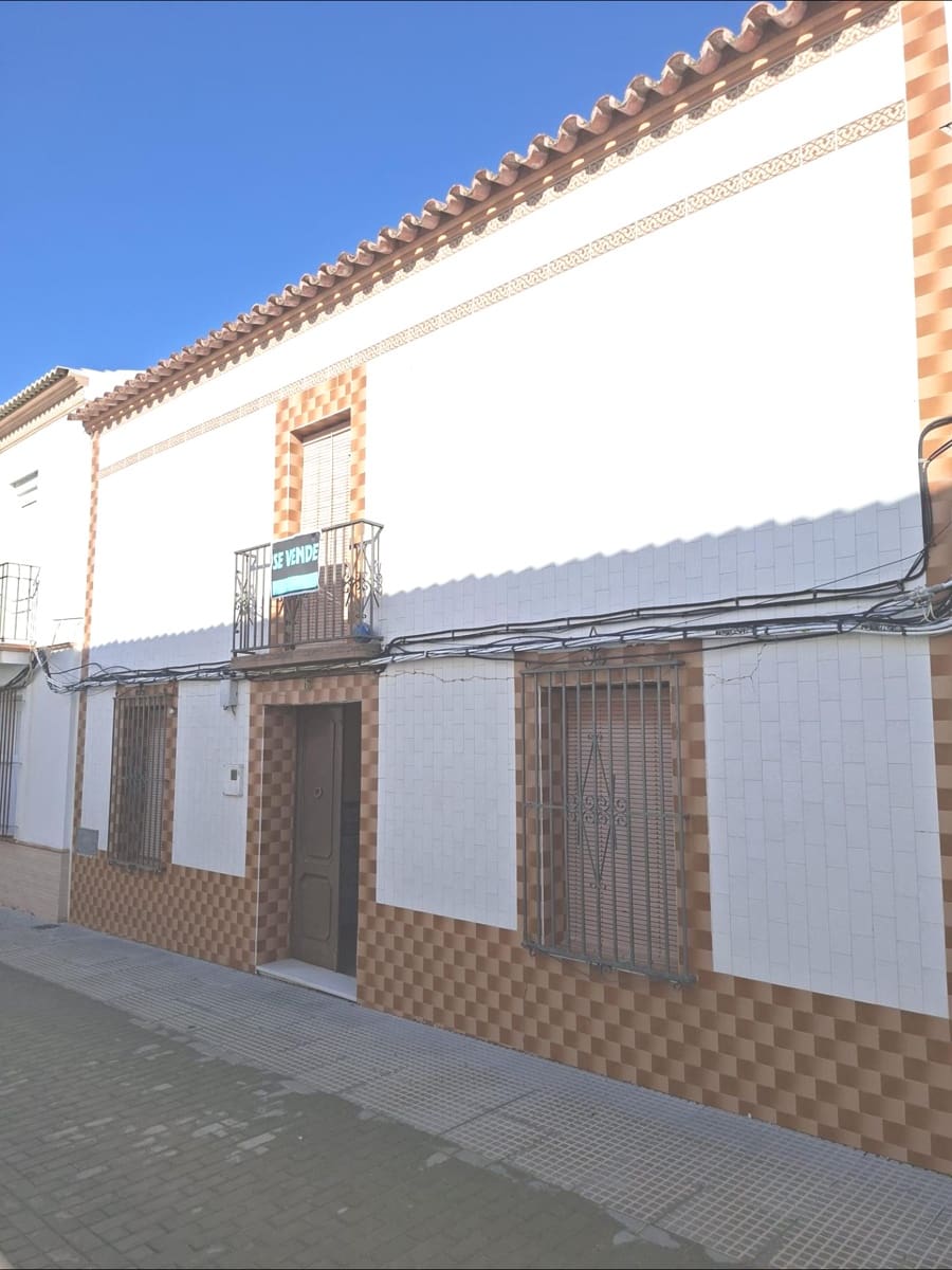 8 bedroom Townhouse for sale in Villalba del Alcor - € 190,000 (Ref: 9527775)