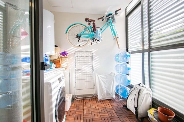 3 slaapkamer Flat te koop in Sevilla stad met zwembad garage - € 350.000 (Ref: 9530646)